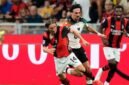 AC Milan mengalahkan Lecce 3-0 di San Siro. Pulisic, Rabiot, dan Moreira membawa Rossoneri meraih kemenangan. (AP Photo/Luca Bruno)