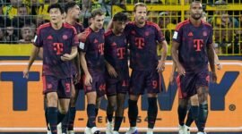Bayern Munchen mengalahkan Borussia Dortmund 2-1 dan meraih trofi Franz Beckenbauer Supercup 2026 di Signal Iduna Park.  AP Photo/Martin Meissner